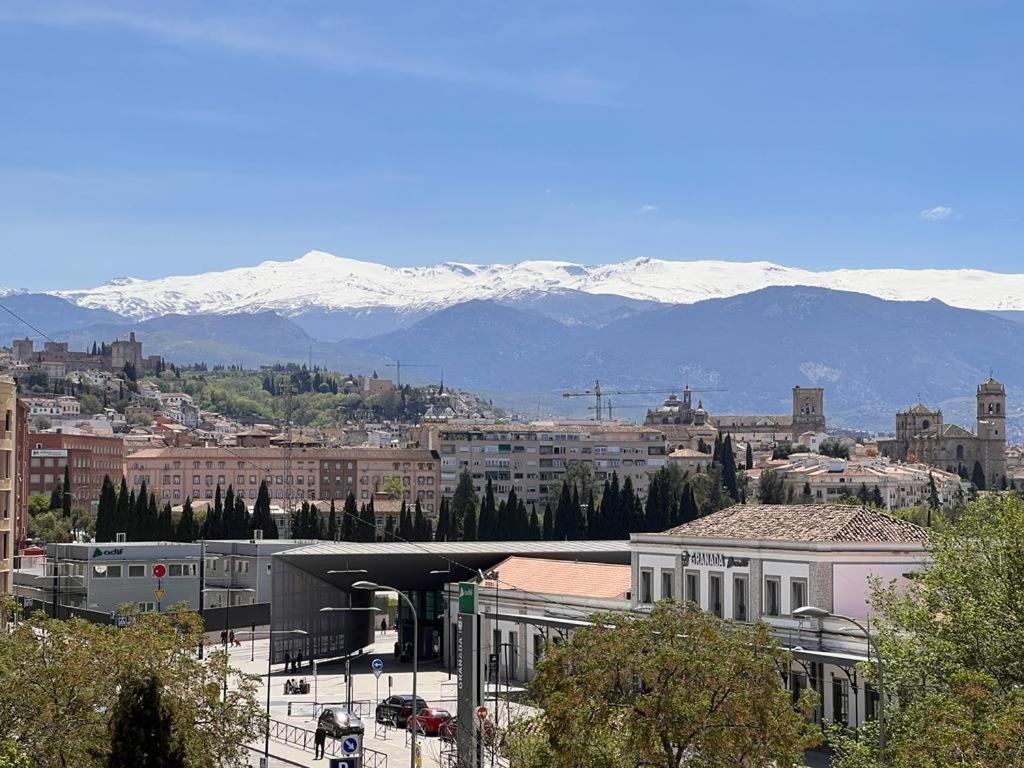 H&H Suite Train Station Apartament Granada Exterior photo